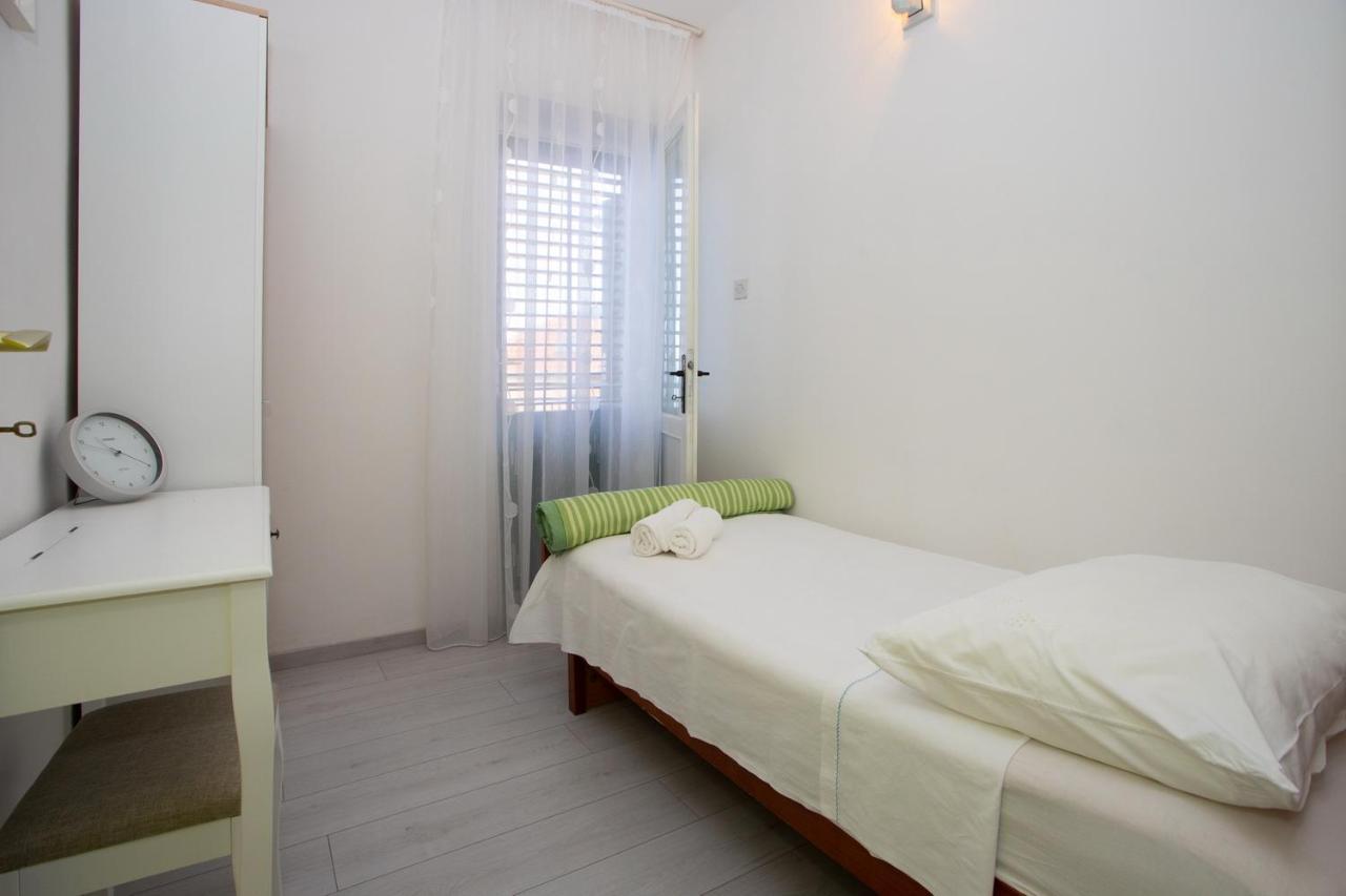 Apartment Nola Podgora Εξωτερικό φωτογραφία